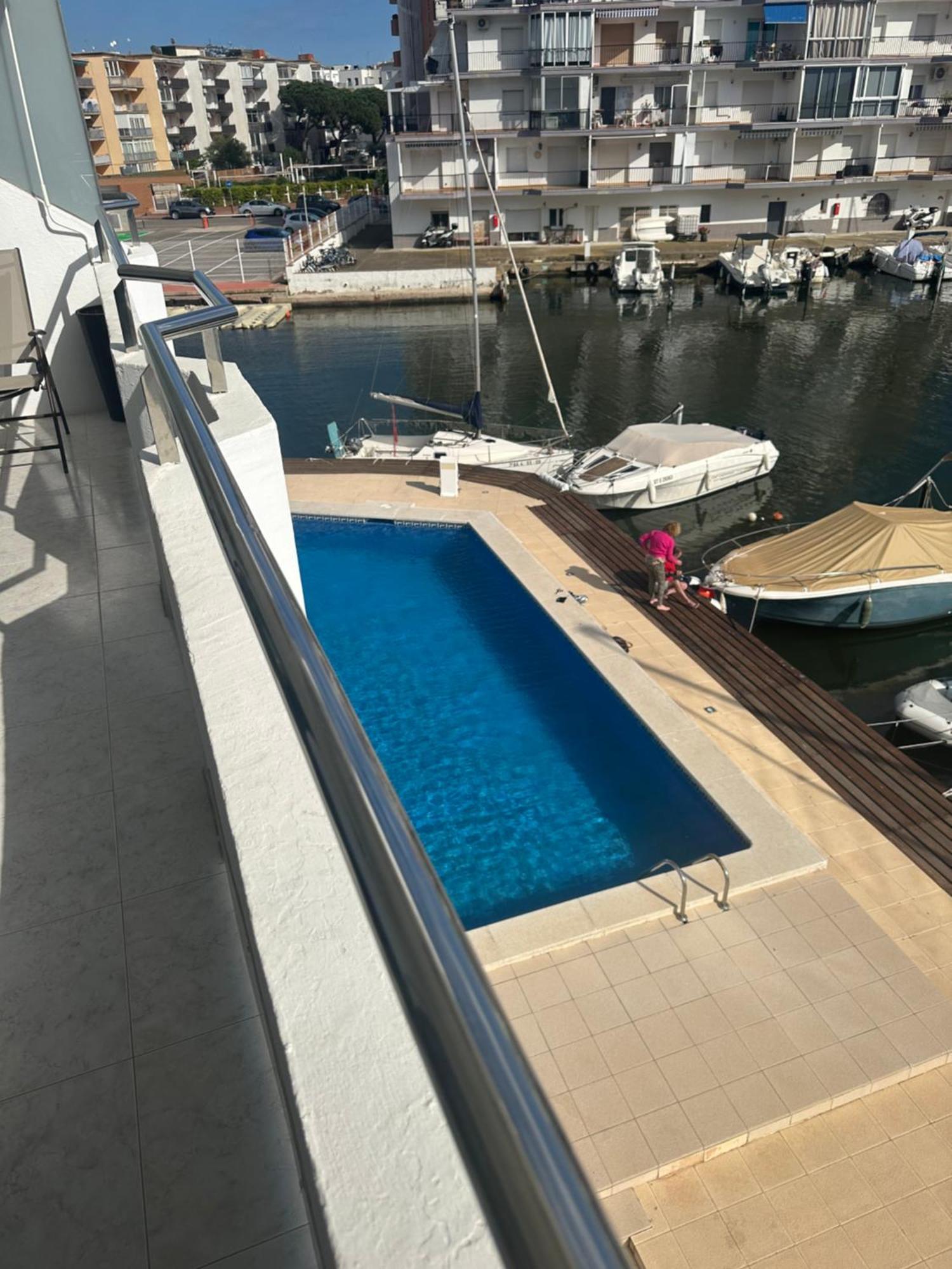 Bonito Apartamento En Roses Zona Familiar ภายนอก รูปภาพ